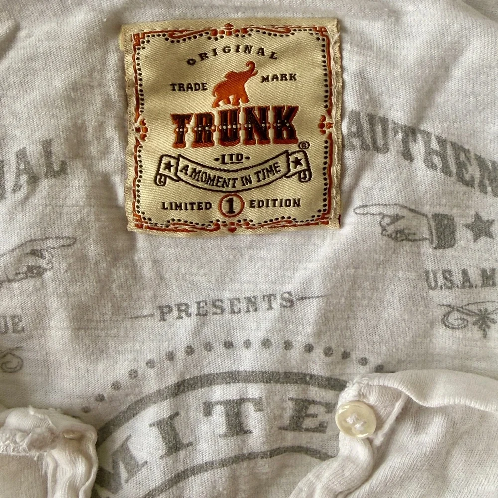 Vintage Trunk Ltd. Henley Top in White The Rolling Stones Sz 1 (small) - Picture 5 of 5